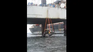 Rhino's New WaterJet-Powered 950 Work/Dive Boat