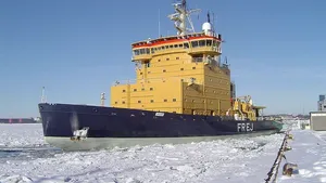 Arctic Icebreaker: Photo credit Marcusroos Free GNU License
