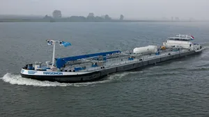 LNG-fueled Tanker Delivered to LR Class