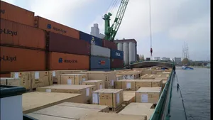 Barge, Port of Antwerp: Photo courtesy of GCT