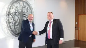 Geir Bjørkeli (right), CEO of Corvus Energy, and Elliott T. Smith, Director of Real Estate and Asset Management at the Port of Bellingham, at the announcement ceremony for the new Corvus Energy US manufacturing facility to build world-leading large-scale maritime battery energy storage systems. (Photo: Corvus Energy)