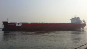 Bulk Carrier Sicilian Express: Photo credit Vroon