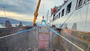 Drydock Avoided with In-Water Dry Environment Repairs