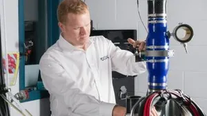 Cox Powertrain to Preview CXO300 at Seawork