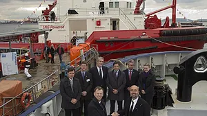 World First: A Purely Gas-Powered Tug