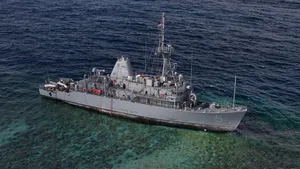 Reef Grief for USN Ship