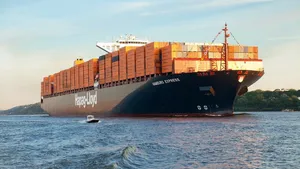 Hapag Lloyd Chooses International Paint for New Container Ships