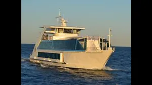 Hornblower Hybrid Sails into NY Harbor