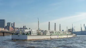 LNG Hybrid Barge (Photo: Becker Marine Systems)