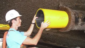 Installation of Thordon’s RiverTough water-lubricated bearing (Photo: Thordon Bearings)