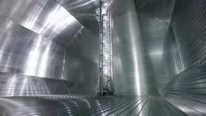 LNG Ship Tank Interior: Photo Amarcon