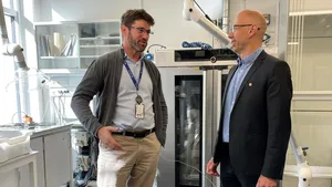 New Research on Combined Use of Hydrogen Fuel Cells and Batteries in Vessel Propulsion