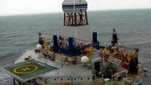 Towline Aboard Stranded 'Kulluk' Rig