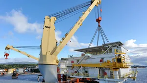 Loading the Modules: Photo courtesy of SAL Heavy Lift