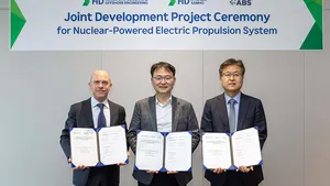  (L to R): Matthew Mueller, ABS Vice President, Regional Business Development, Hak-mu Shim, HD HSHI Executive Vice President and Byung-hun Kwon, HD KSOE Executive Vice President at signing ceremony for a Joint Development Project (JDP) at the HD Hyundai Global R&amp;D Center (GRC) in Seongnam, Gyeonggi Province. Image courtesy ABS