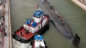 'Minnesota' Heads for NNS' Submarine Pier: Photo credit HII