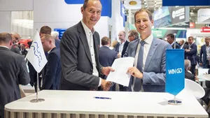 Peter Nielsen, President, Marine Separation & Heat Transfer Equipment, Alfa Laval & Dominik Schneiter, Vice President R&D, WinGD at signing new joint programme agreement at SMM 2022 Hamburg, Germany (Photo: Alfa Laval)