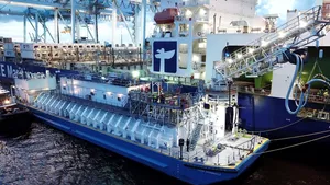 JAX LNG and TOTE Complete US' First Renewable LNG Bunkering