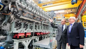 Parliamentary Under Secretary Beckmeyer Visits Rolls-Royce