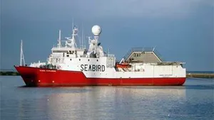 Charter Extended on Seabird's 'Hawk Explorer'