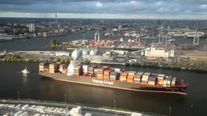 Hapag-Lloyd to Introduce Cleaner Fuel Charges from 2019