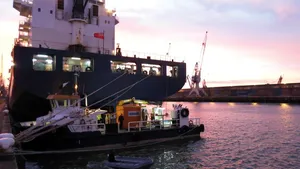 Hydrex Assists Underwater Rudder Repair in Rotterdam