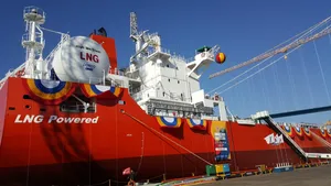 World’s First LNG-fueled Bulk Carrier Delivered