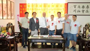 Pictured in Guangdong at the signing of the contract for the MAN 48/60CR engine (Photo: MAN Energy Solutions)