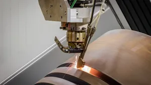 Robot Lasers Prolong Engine Pistons’ Lifespan