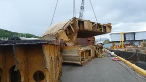 Resolve Marine Group Crews Offload Final Section: Photo credit USCG