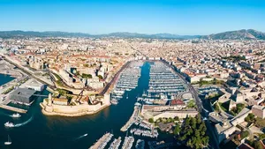 CMA CGM and Total to Develop LNG Ship Refueling in Marseille