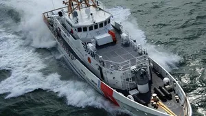 Sentinel-class FRC: Photo credit USCG