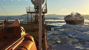 HMS Shacketon Leads 'Fram': Photo credit MOD