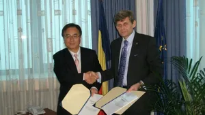 Signing Agreement: Photo credit ClassNK