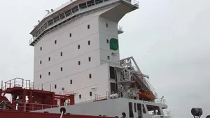 More Shipowners Take the LNG Path to 2050