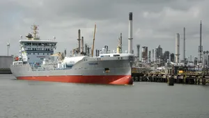 First Ship Bunkers LNG in Rotterdam