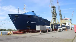 First Containership Retrofitted to Run on LNG
