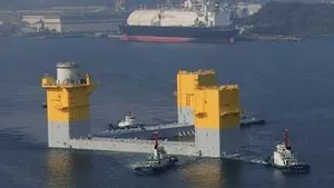 Towing three-column semi-sub at Nagasaki port.