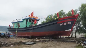 The new 76-m vessels rest on her cradle ready for the launch. (Haig-Brown photos courtesy of Cummins Marine)