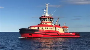 The ‘Vilja’, an escort tug operated by the Port of Luleå in Sweden, is the first vessel of its kind operating with the Wärtsilä HY hybrid power module. Copyright: Port of Luleå.