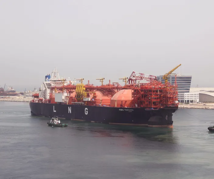FSRU Toscana Sails Away From Drydocks World