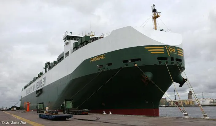 The Port of Le Havre Receives the Parsifal