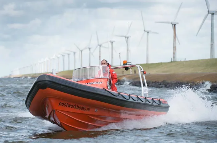 Post Workboats Develops Unique RIB