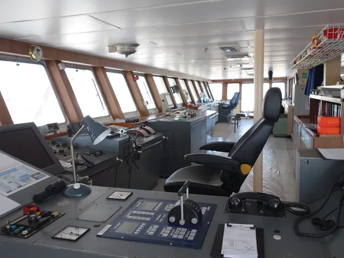 Bridge deck modified to comply with ECDIS and DP2 station keeping.