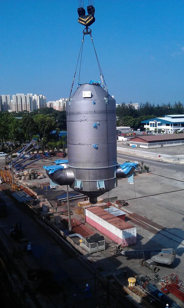 Loading a scrubber unit: Image Wärtsilä  
