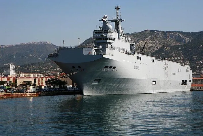 Mistral-class Ship: Photo credit Wikimedia CCL