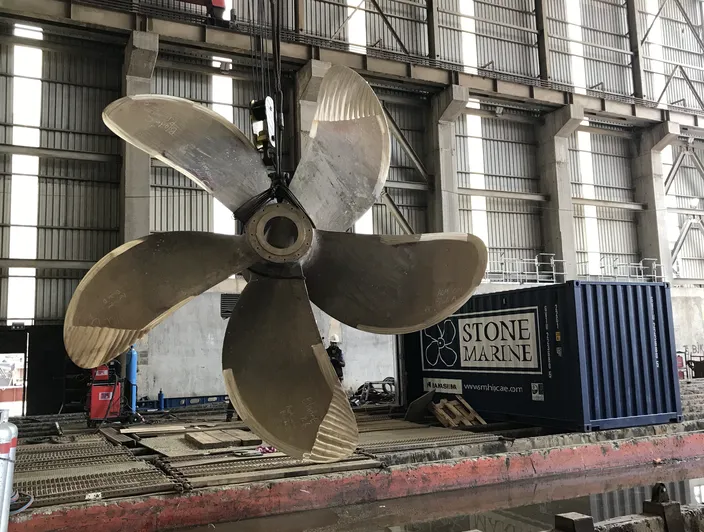 Mobile workshop with repaired propeller (Photo: Stone Marine Shipcare)