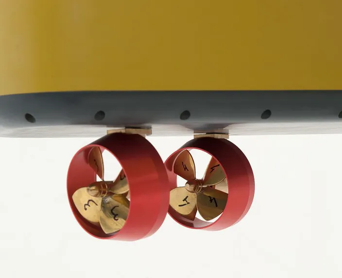 Model with mounted thrusters