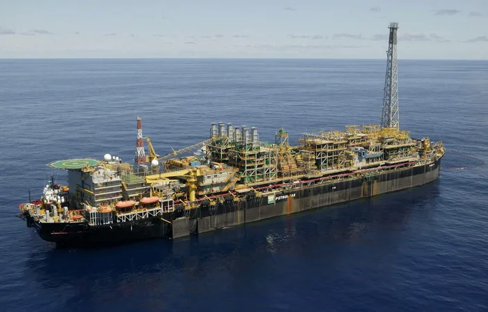 Petrobas Offshore Plant: Photo credit Roll-Royce