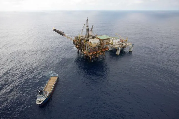 Petrobas Platforms: Photo credit MAN
